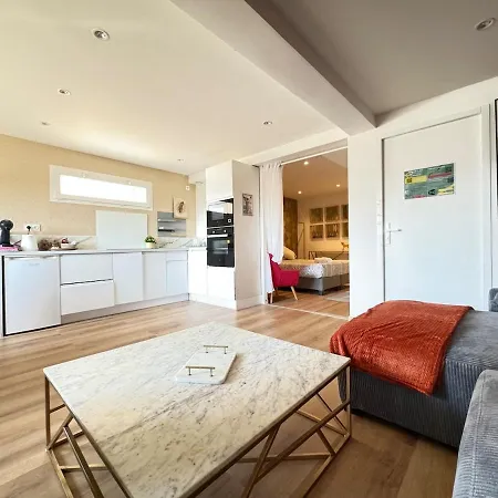 Maison Chanteranne Avec Parking Gratuit Διαμέρισμα